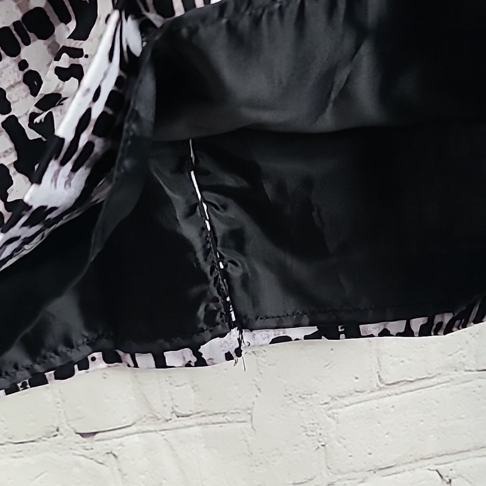 Valerie Bertinelli Pencil Skirt 6 Black White Abstract Print Career Wear NWT - Picture 5 of 10